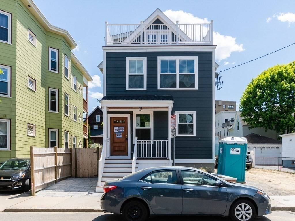 14 Farragut Ave #1, Somerville, MA 02144