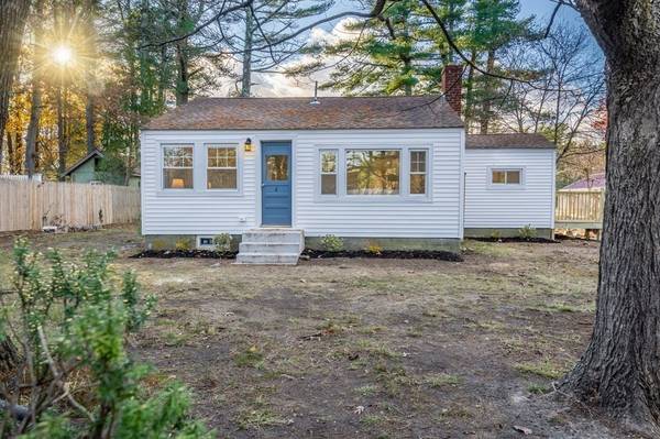 6 Beech Way, Carver, MA 02330