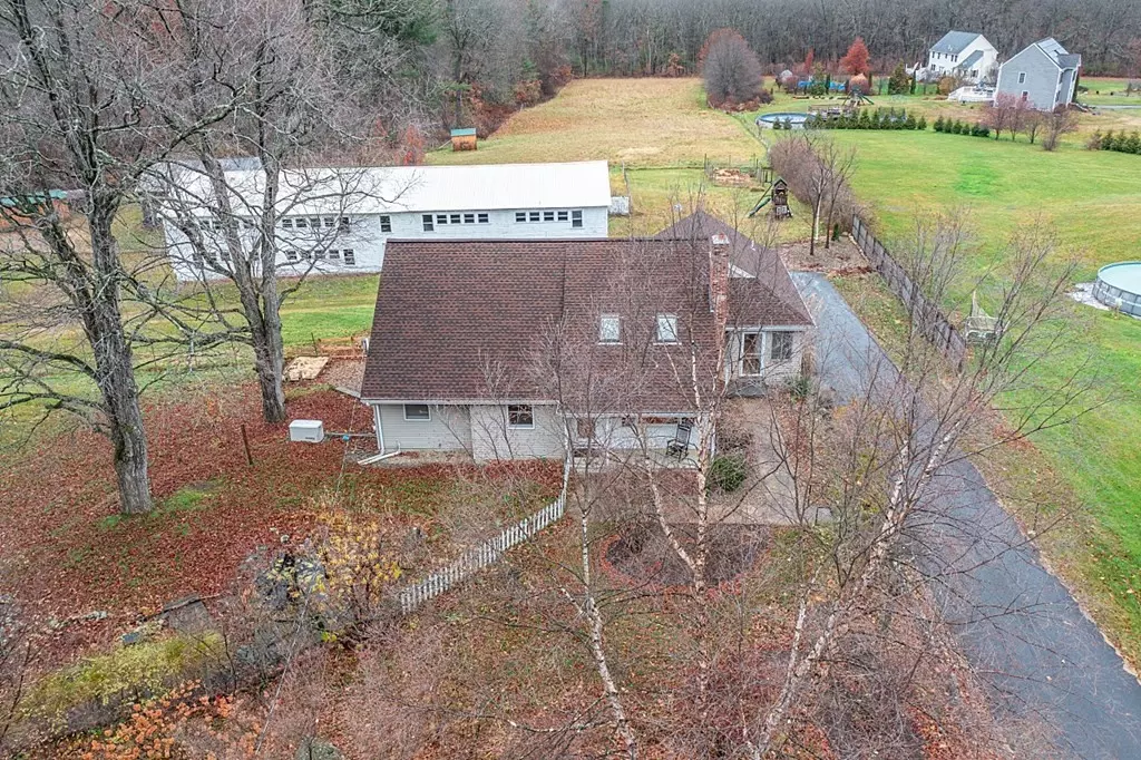 Townsend, MA 01469,88 N End Rd