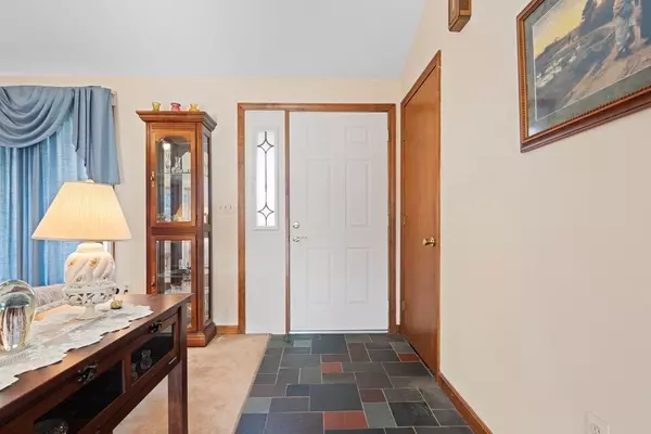 Agawam, MA 01001,15 Joey Dr.