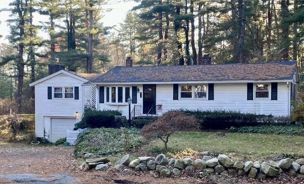 Holliston, MA 01746,478 Prentice