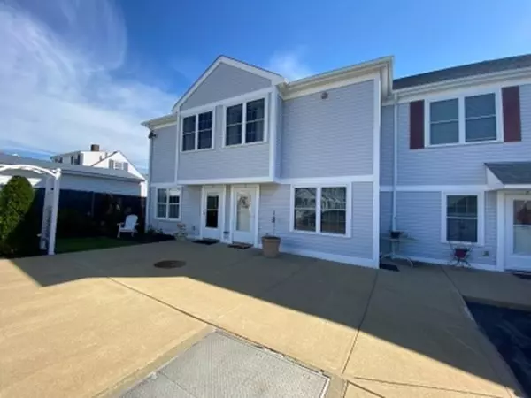 166 Pinehurst Ave #8, Swansea, MA 02777