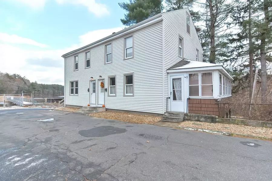 29 Canal St, Ware, MA 01082