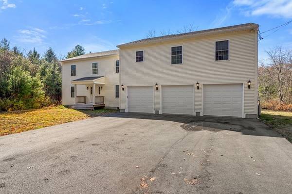 30 Beechwood Rd, Bellingham, MA 02019