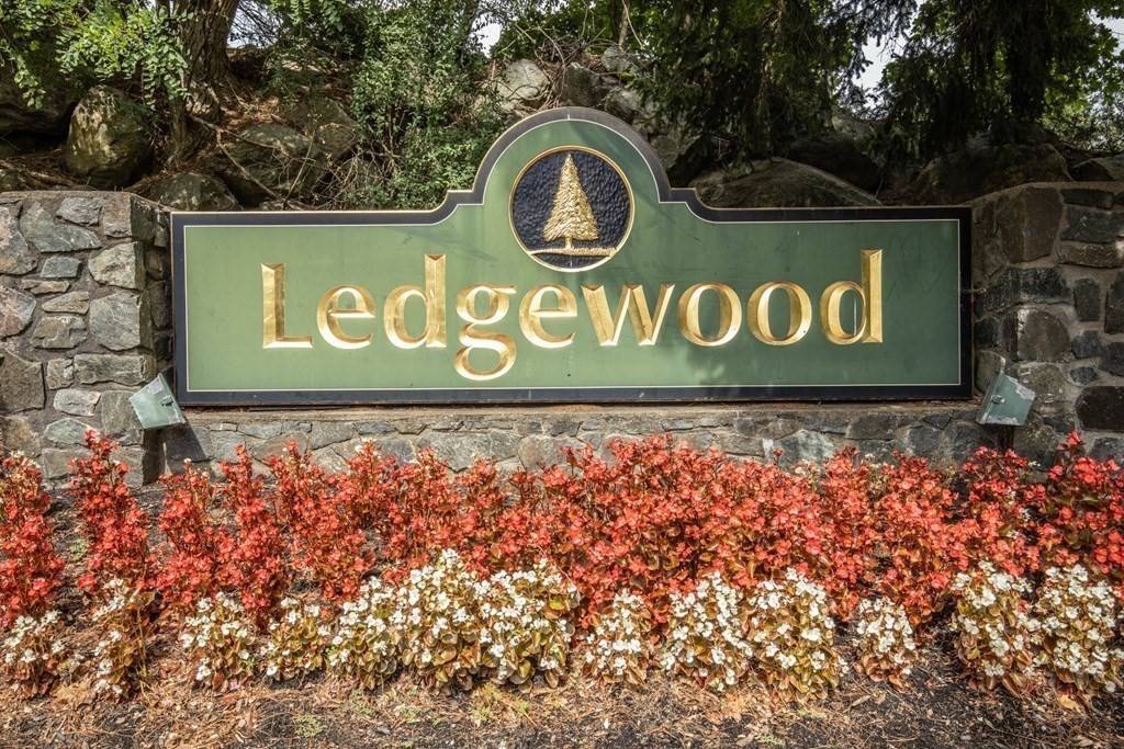 1 Ledgewood Way #20, Peabody, MA 01960