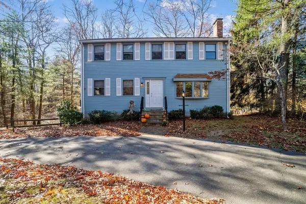 327 Sumner St, Stoughton, MA 02072