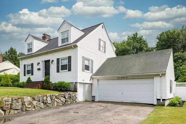 Dedham, MA 02026,175 Vincent Rd