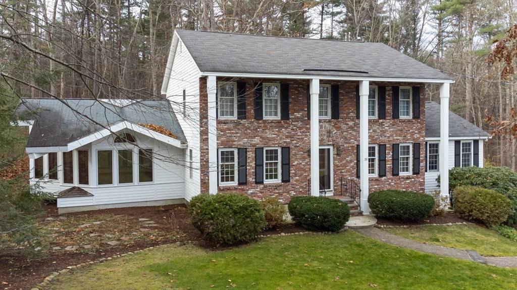 35 Oxbow Lane, Groton, MA 01450