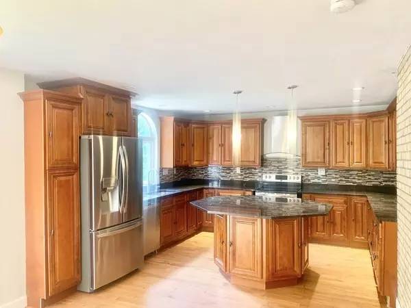 Johnston, RI 02919,53 Lincoln Dr