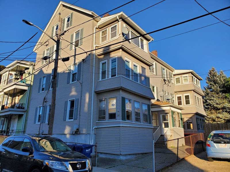 178 Thomas St, Fall River, MA 02723