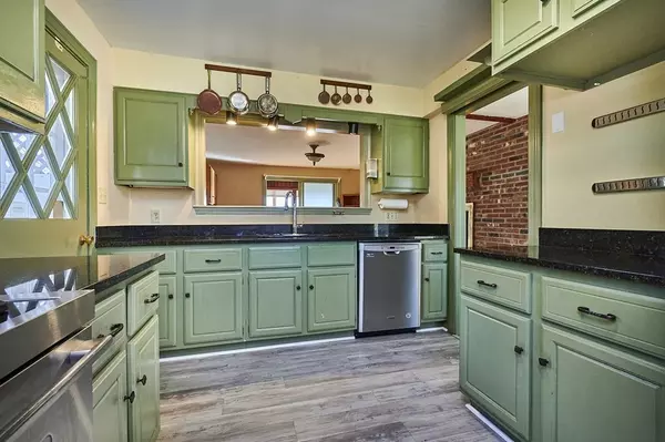 Leyden, MA 01337,63 North County Road