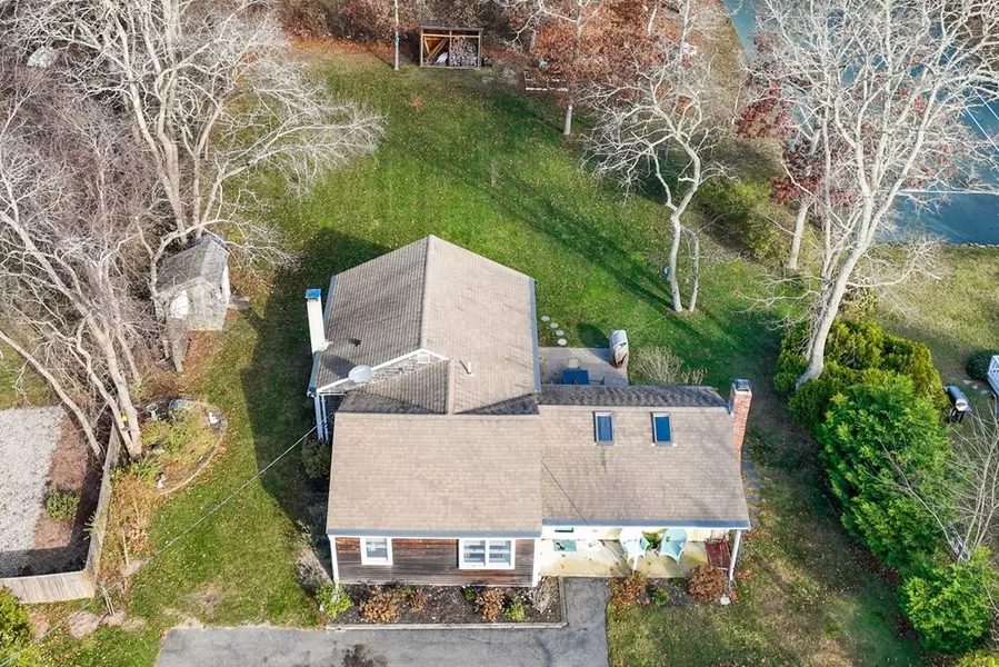 220 Pleasant Bay Rd, Harwich, MA 02645