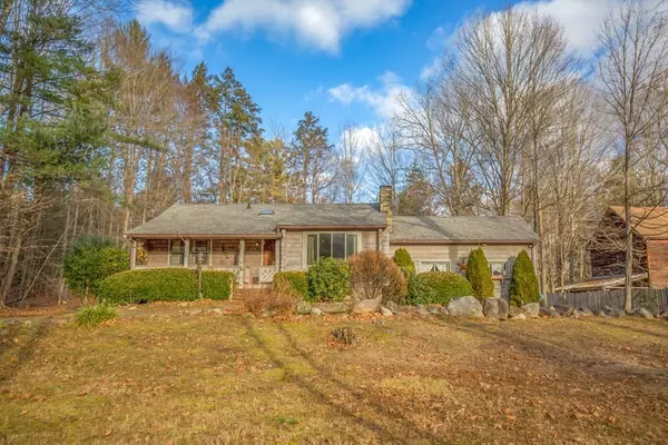 146 Blandford Stage Road, Russell, MA 01071