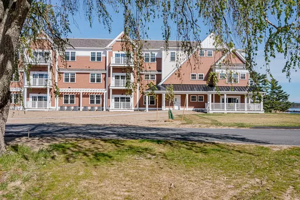 57 Long Point Road #105, Lakeville, MA 02347
