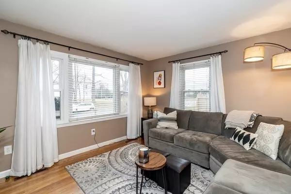 Westfield, MA 01085,8 Lindbergh Blvd #8