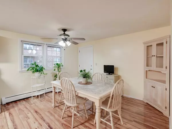 Agawam, MA 01001,418 Meadow St #C8