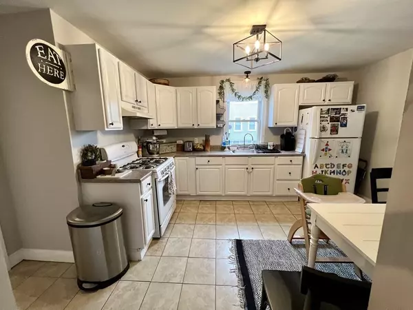 Saugus, MA 01906,82 Bristow St