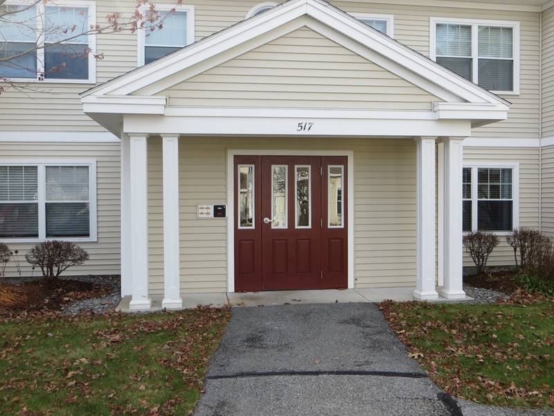 517 Main St #B, Groton, MA 01450