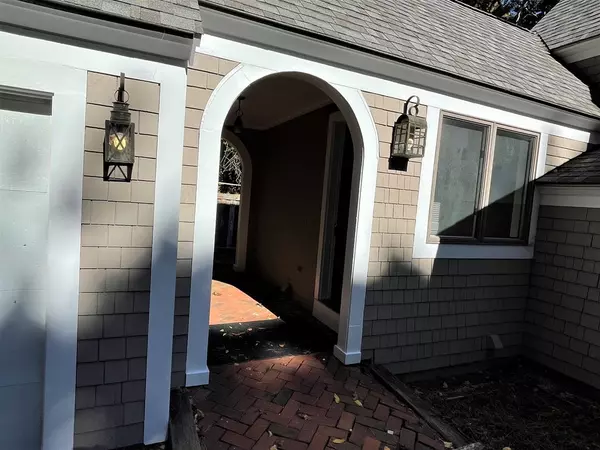 Mashpee, MA 02649,40 Punkhorn Point Rd