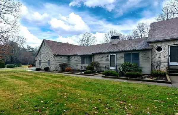 419 Southwick Rd #E17, Westfield, MA 01085