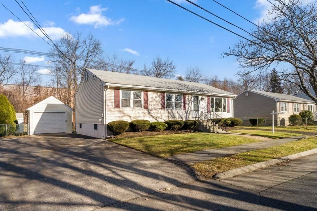 29 Quail Rd, Peabody, MA 01960