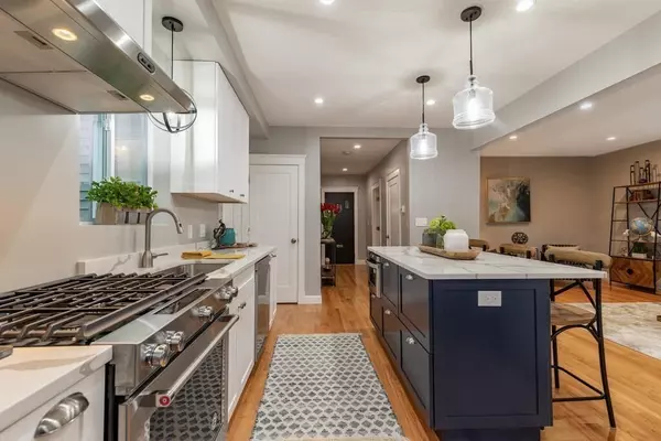 Watertown, MA 02472,12 Keith St #1