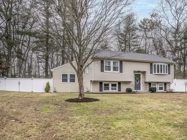 Norton, MA 02766,14 Barrows Ct