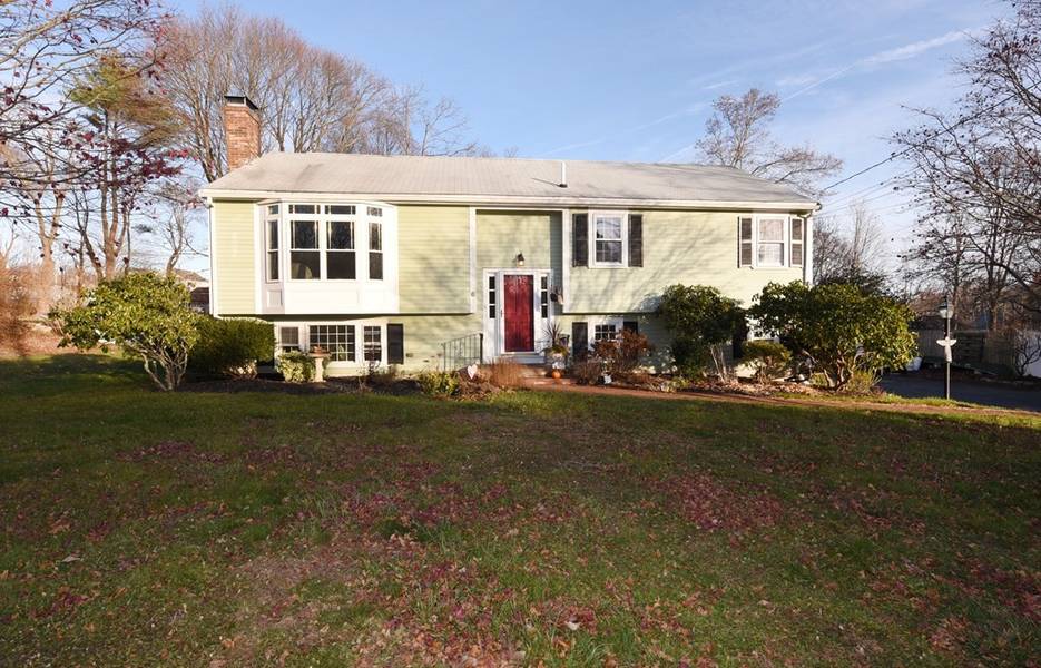 6 Hazel Ave, Scituate, MA 02066