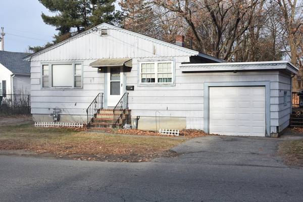 917 Varnum Avenue, Lowell, MA 01854