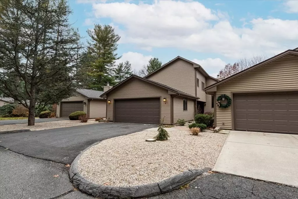 Westfield, MA 01085,929 Shaker Rd #8