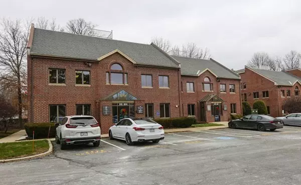 100 Conifer Hill Dr #101, Danvers, MA 01923