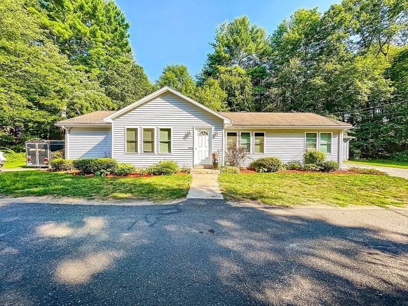 4 Jerry Ln, Granby, MA 01033