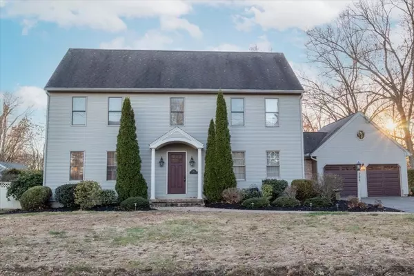 122 Leonard St, Agawam, MA 01001