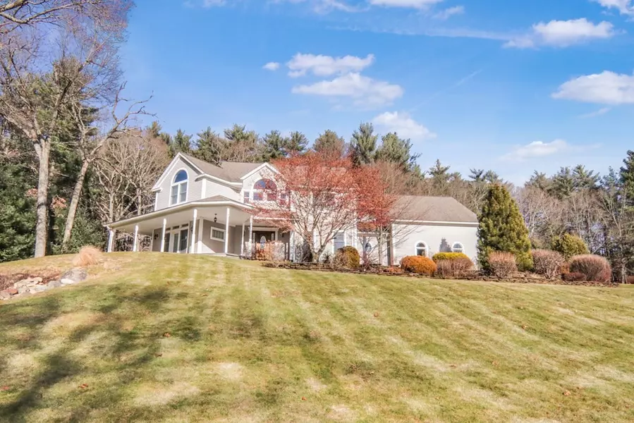 23 Old Farm Rd, Palmer, MA 01069