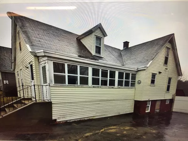 11 River Rd, Templeton, MA 01468