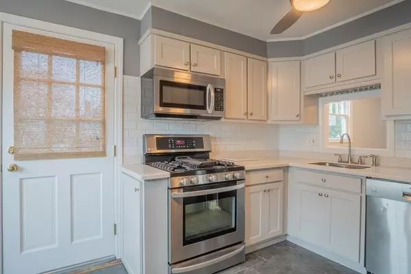 Marblehead, MA 01945,3 Lincoln Park