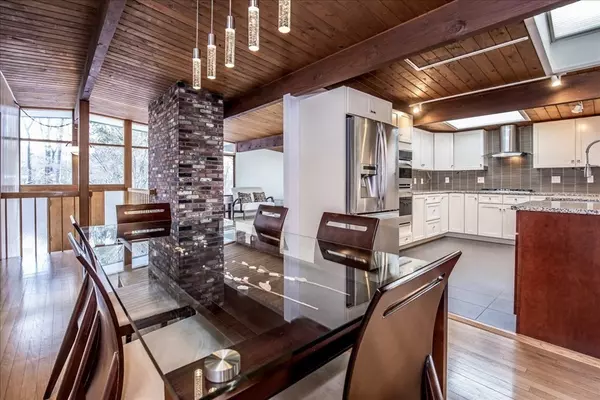 Topsfield, MA 01983,90 Perkins Row