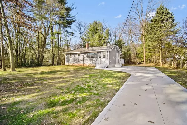 Agawam, MA 01001,114 Carr Ave