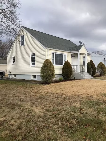 37 Turner St, Attleboro, MA 02703