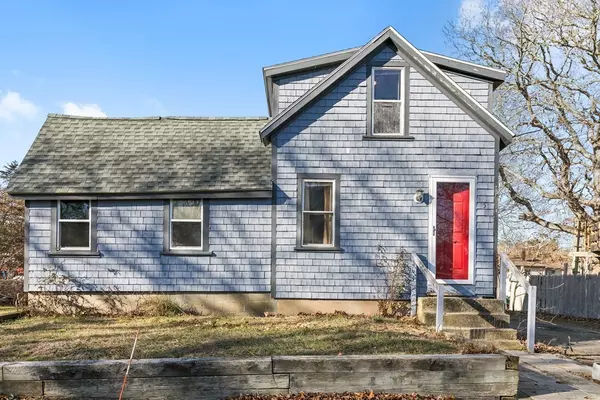 5 Baptiste Ave, Wareham, MA 02558