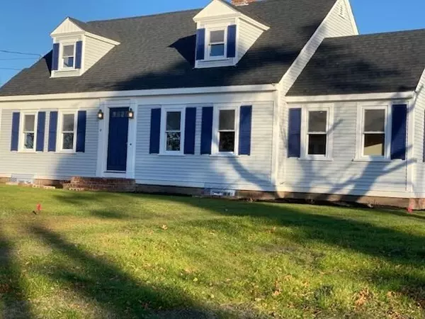 20 Center St, Dennis, MA 02639