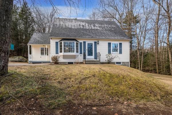 4 Howlett Dr, Holland, MA 01521