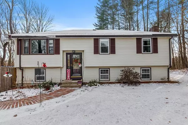 26 High Street, Pepperell, MA 01463