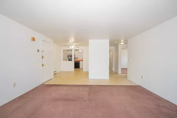 Clinton, MA 01510,47 Berlin St #518
