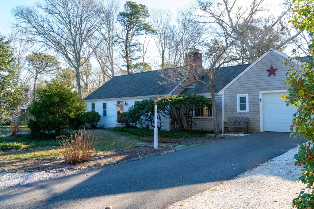 Yarmouth, MA 02675,9 Essex Way