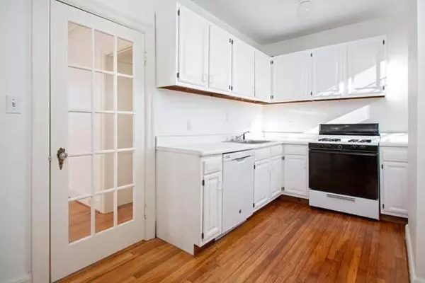 Cambridge, MA 02139,393 Broadway #29