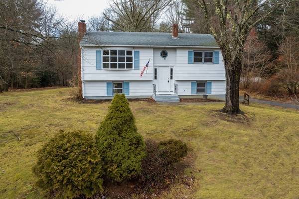 Granby, MA 01033,13 Pinebrook Circle