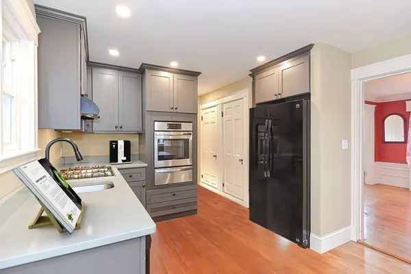 Milton, MA 02186,24 Grafton Ave