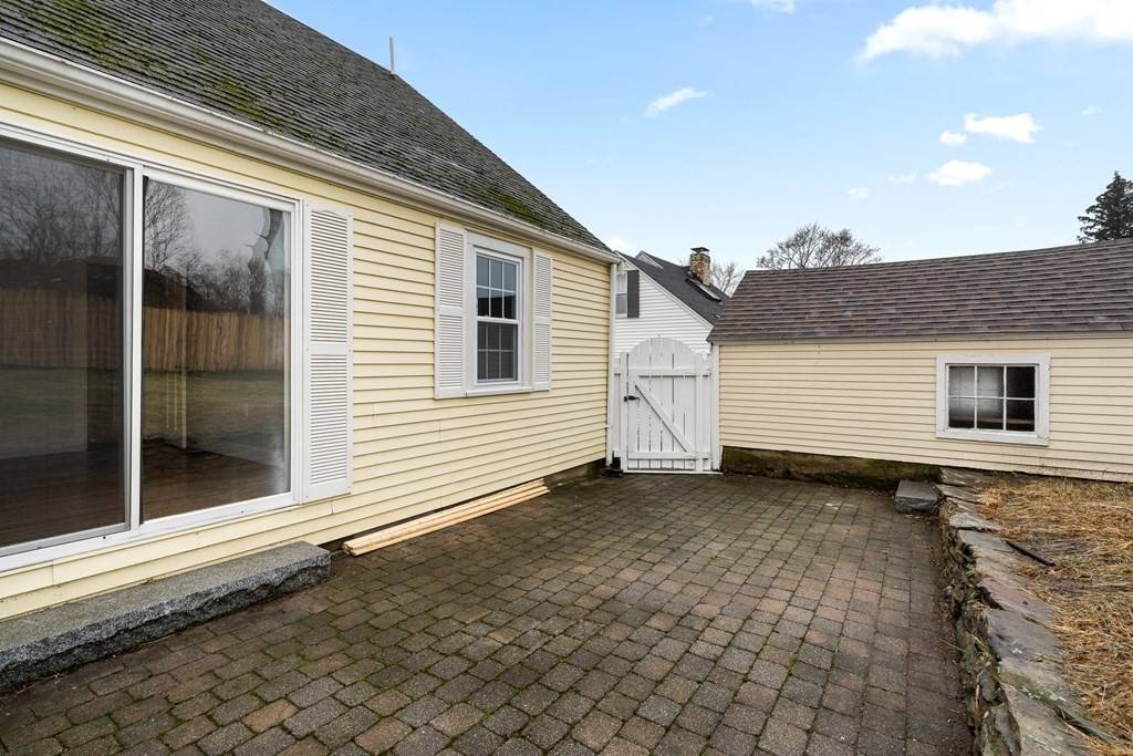 Beverly, MA 01915,11 Porter Ter
