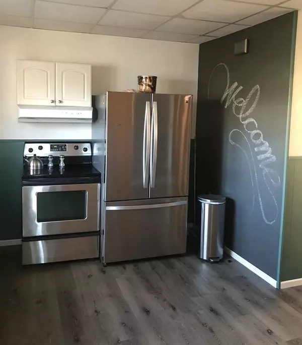 Fall River, MA 02720,782 Meridian St